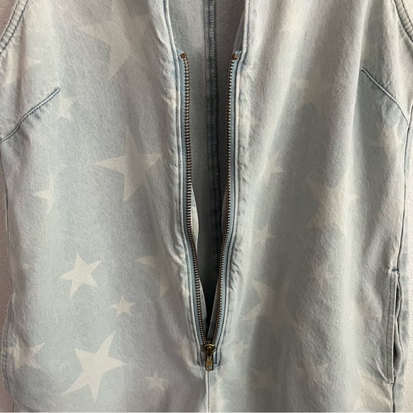 Show Me Your Mumu Star Print Denim Reno Romper - Picture 6 of 7